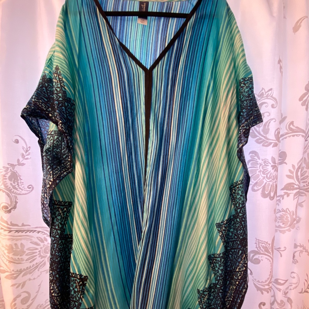 Sz 18/20 swim cover up